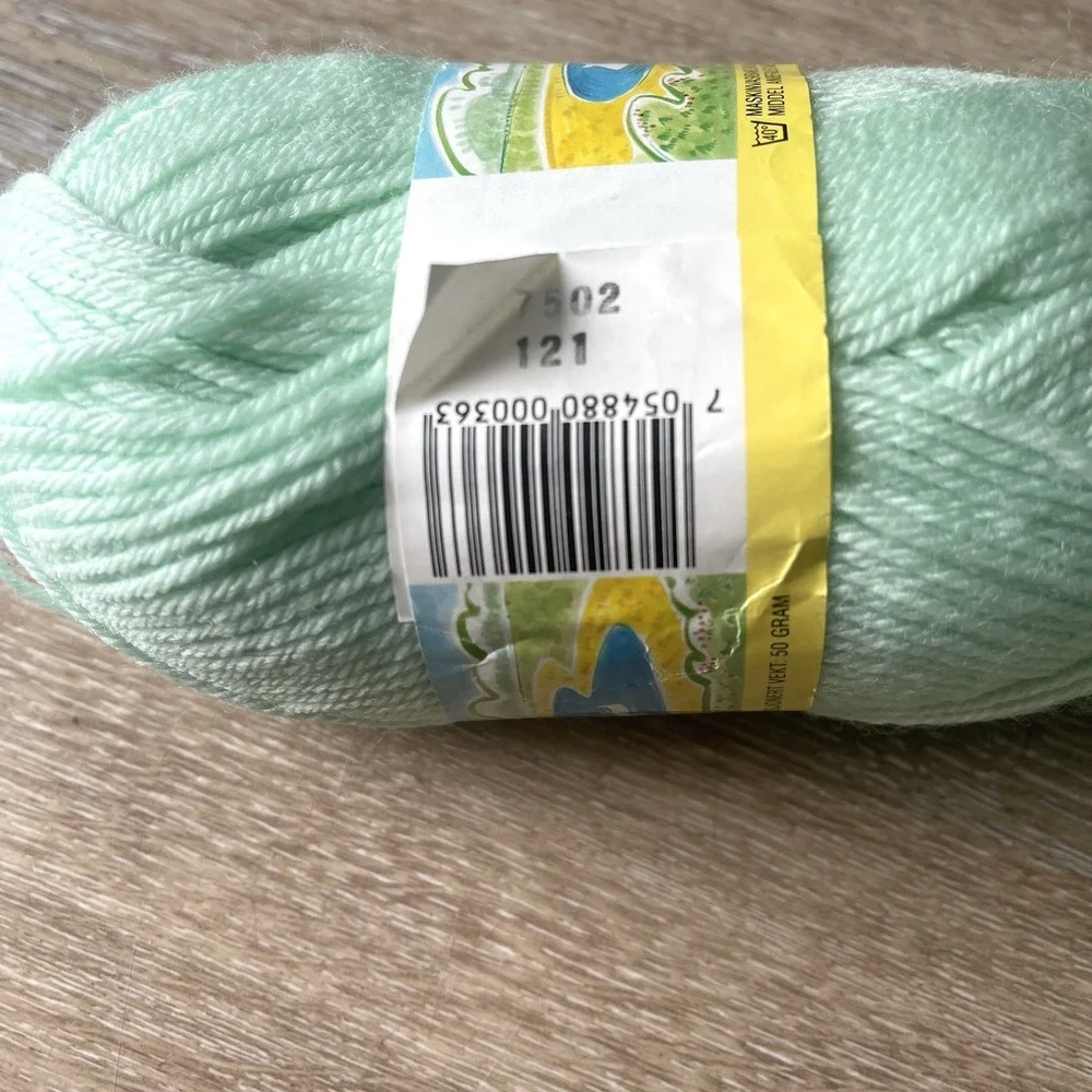 Dale of Norway Dalegarn Baby Ull Wool Yarn #7502 Washable Same Dye Lot 7 Skeins*